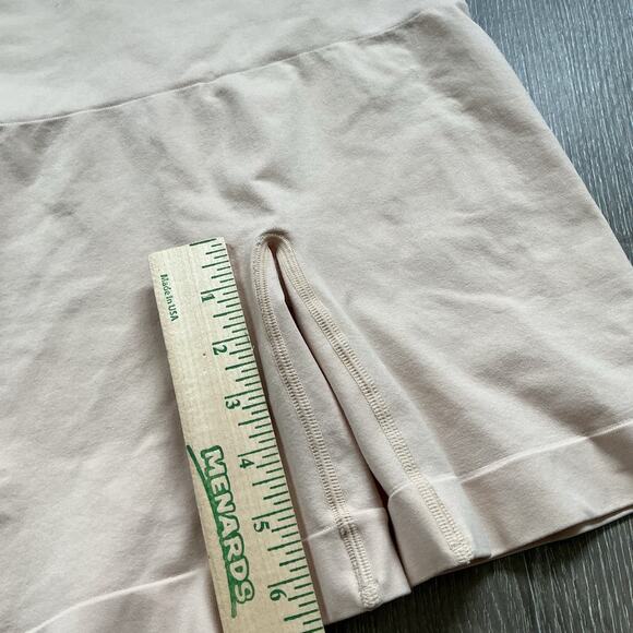 Spanx Large Shapewear Seamless Shorts Beige Nude - Picture 5 of 6